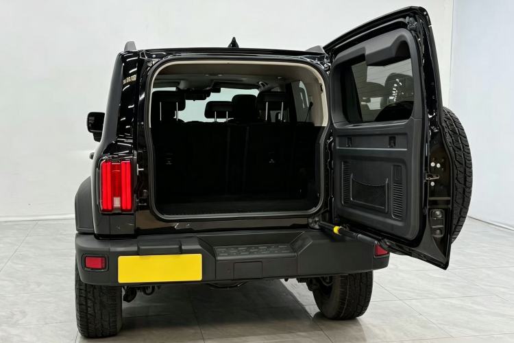 Used Tank 300 2021 Off-Road Edition 2.0T Challenger Trunk