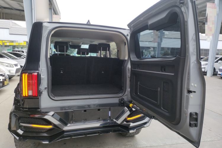 Used Tank 300 2021 Off-Road Edition 2.0T Challenger Trunk