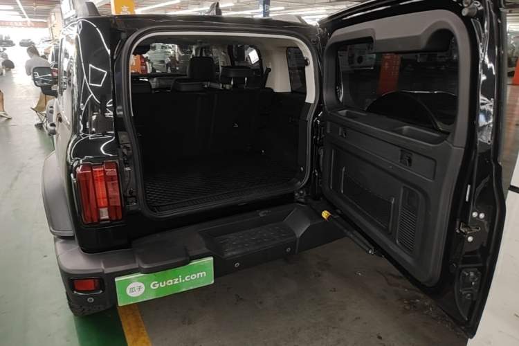 Used Tank 300 2021 Off-Road Edition 2.0T Conqueror Trunk