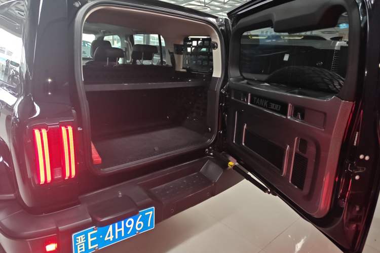 Used Tank 300 2021 City Edition 2.0T—Truly Stylish Trunk