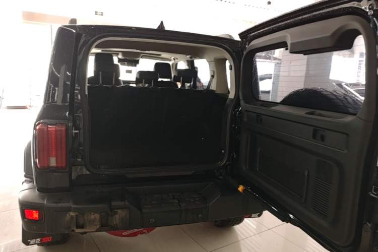 Used Tank 300 2021 Off-Road Edition 2.0T Conqueror Trunk