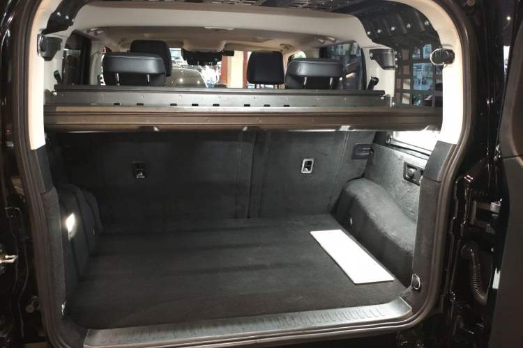 Used Tank 300 2021 Off-Road Edition 2.0T Conqueror Trunk