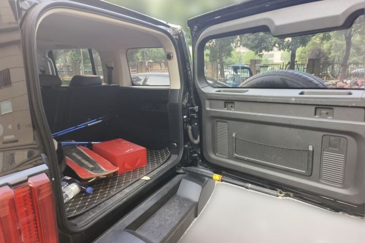 Used Tank 300 2021 Off-Road Edition 2.0T Challenger Trunk