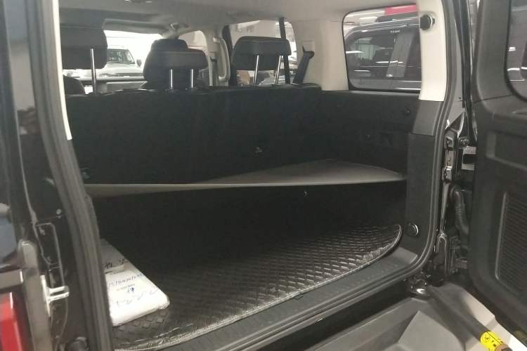 Used Tank 300 2021 City Edition 2.0T—Truly Stylish Trunk