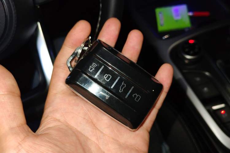 Used Tank 300 2021 City Edition 2.0T—Truly Stylish Vehicle Key