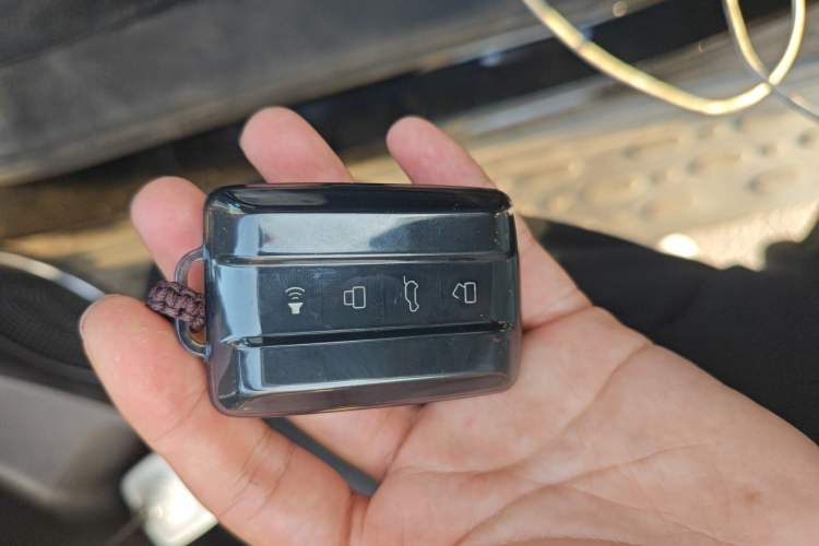 Used Tank 300 2021 Off-Road Edition 2.0T Conqueror Vehicle Key