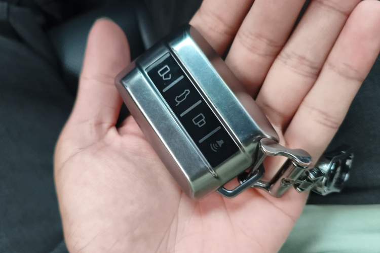 Used Tank 300 2021 City Edition 2.0T—Truly Stylish Vehicle Key