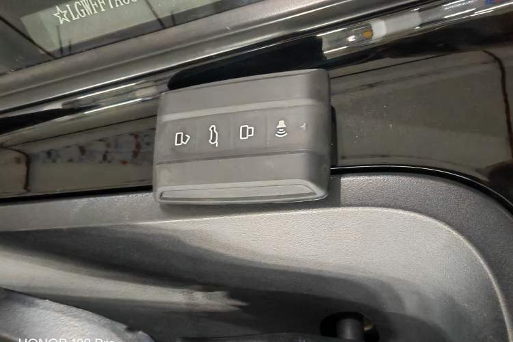 Used Tank 300 2021 Off-Road Edition 2.0T Conqueror Vehicle Key