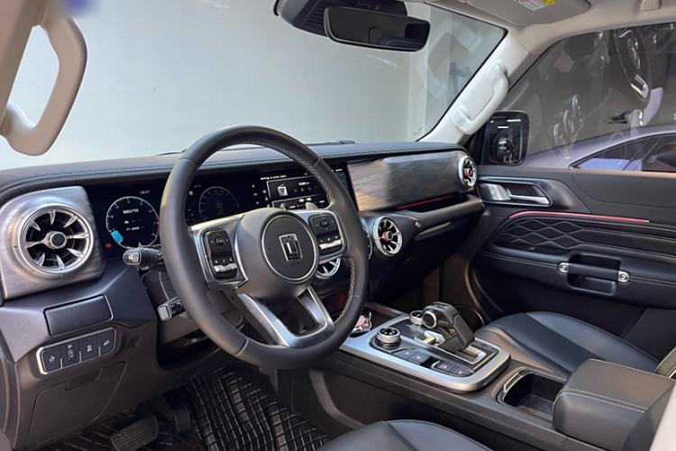 Used Tank 300 2021 City Edition 2.0T—Truly Stylish Interior 3