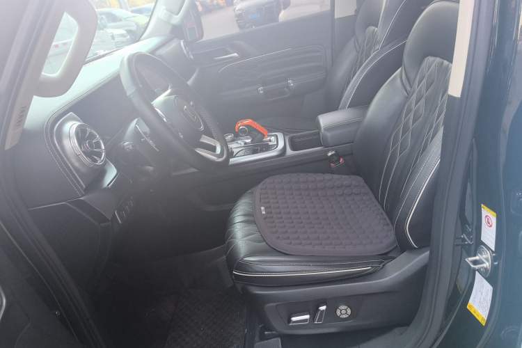 Used Tank 300 2021 Off-Road Edition 2.0T Challenger Left Front Seat