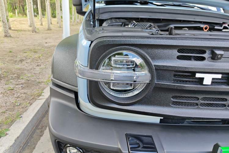 Used Tank 300 2021 2.0T Monet Tribute Limited Edition Right Front Headlight