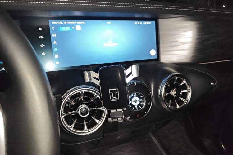 Used Tank 300 2021 Off-Road Edition 2.0T Conqueror Audio And AC Panel