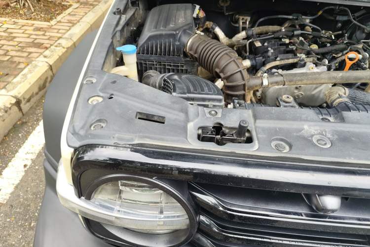 Used Tank 300 2021 Off-Road Edition 2.0T Conqueror Engine Bay Right