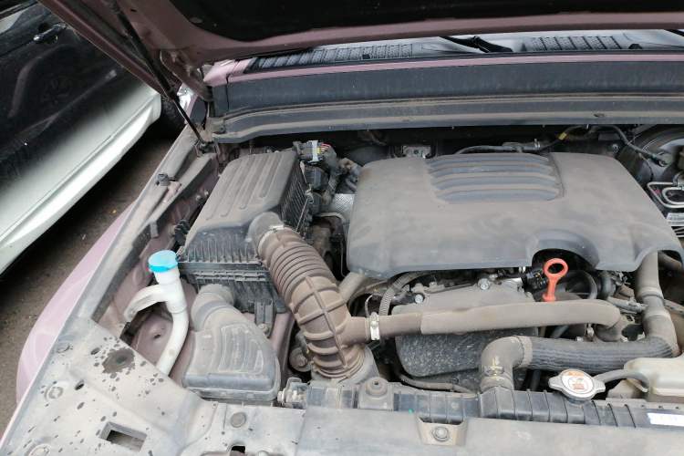 Used Tank 300 2021 City Edition 2.0T—Truly Stylish Engine Bay Right