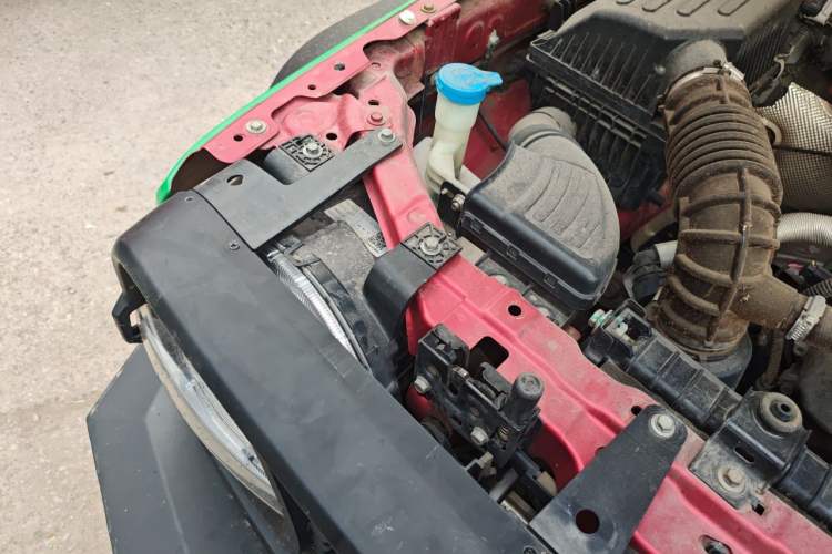 Used Tank 300 2021 Off-Road Edition 2.0T Conqueror Engine Bay Right