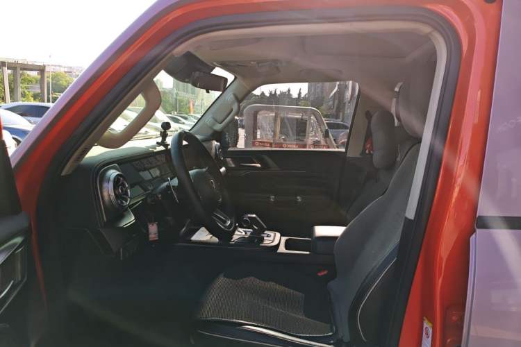Used Tank 300 2021 Off-Road Edition 2.0T Conqueror Left Front Seat