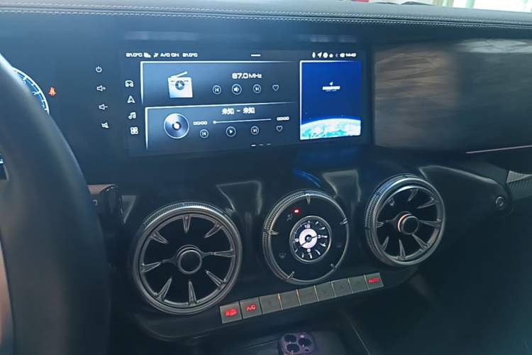Used Tank 300 2021 City Edition 2.0T—Truly Stylish Audio And AC Panel