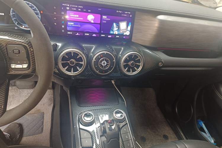 Used Tank 300 2021 Off-Road Edition 2.0T Conqueror Audio And AC Panel