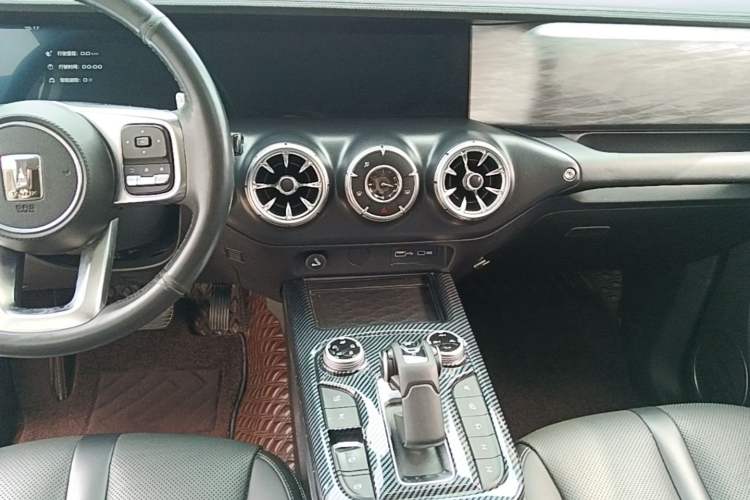 Used Tank 300 2021 Off-Road Edition 2.0T Conqueror Audio And AC Panel