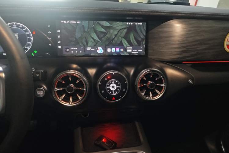 Used Tank 300 2021 City Edition 2.0T—Truly Stylish Audio And AC Panel