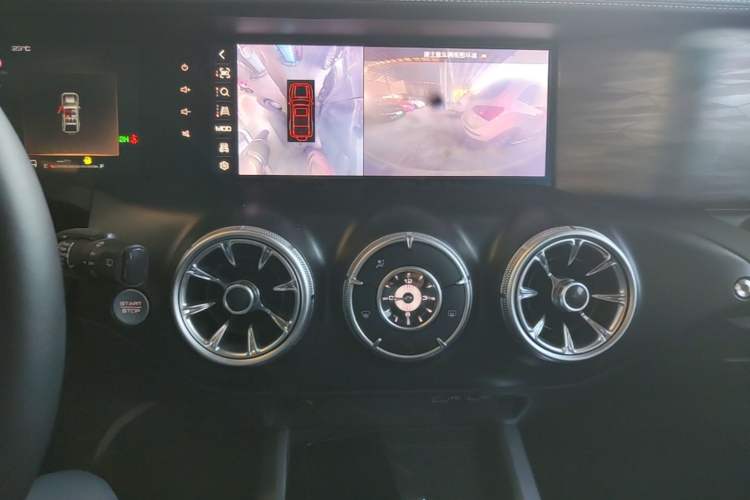 Used Tank 300 2021 Off-Road Edition 2.0T Conqueror Audio And AC Panel