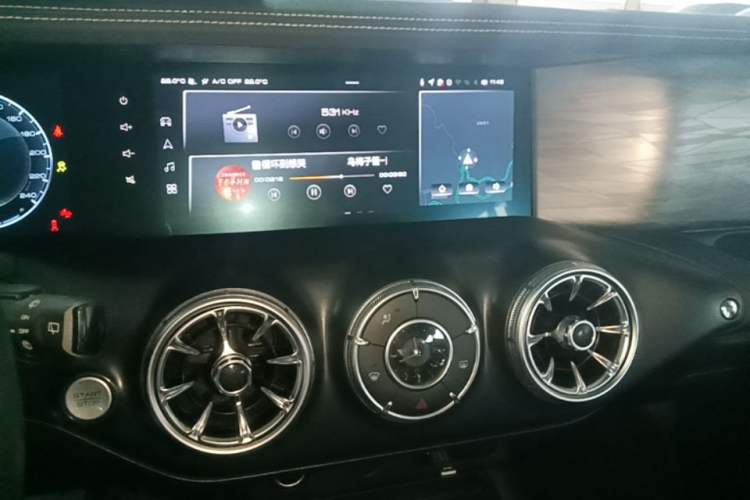 Used Tank 300 2021 City Edition 2.0T—Truly Stylish Audio And AC Panel