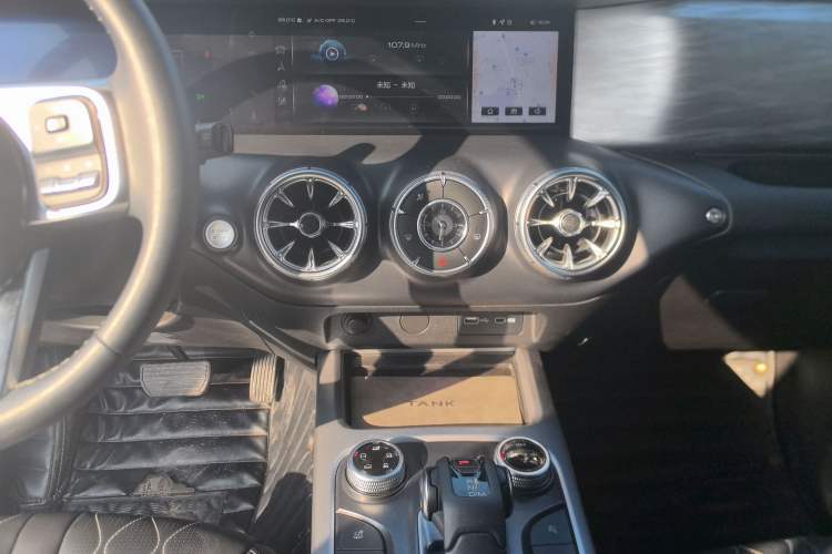 Used Tank 300 2021 Off-Road Edition 2.0T Challenger Audio And AC Panel