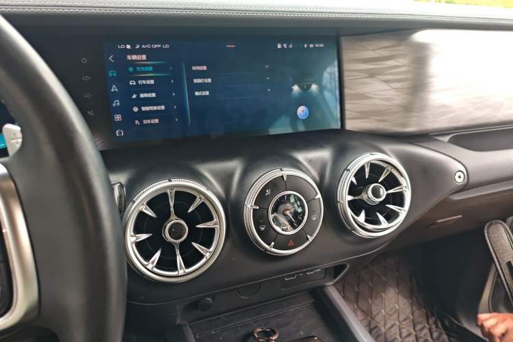 Used Tank 300 2021 Off-Road Edition 2.0T Conqueror Audio And AC Panel