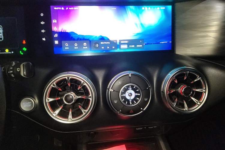Used Tank 300 2021 City Edition 2.0T—Truly Stylish Audio And AC Panel