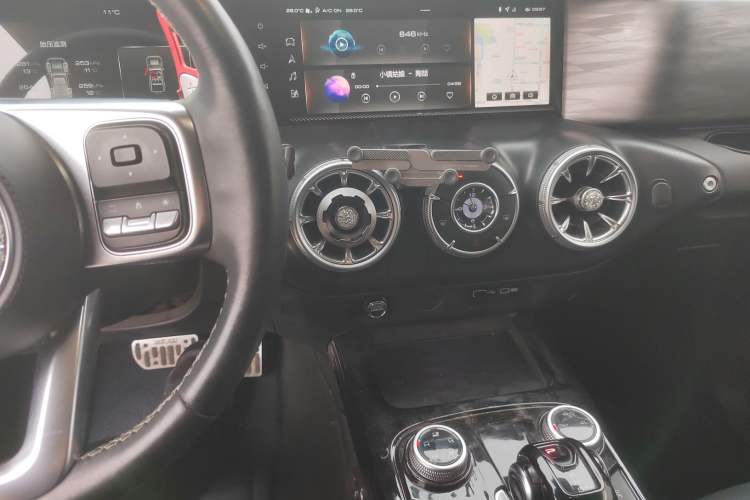 Used Tank 300 2021 Off-Road Edition 2.0T Conqueror Audio And AC Panel