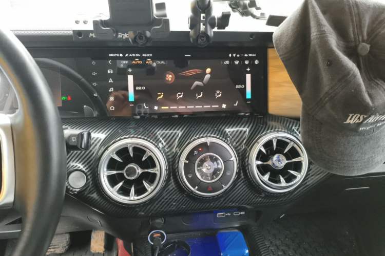 Used Tank 300 2021 Off-Road Edition 2.0T Conqueror Audio And AC Panel