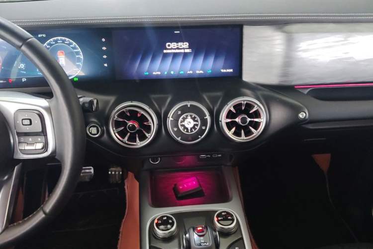 Used Tank 300 2021 Off-Road Edition 2.0T Conqueror Audio And AC Panel