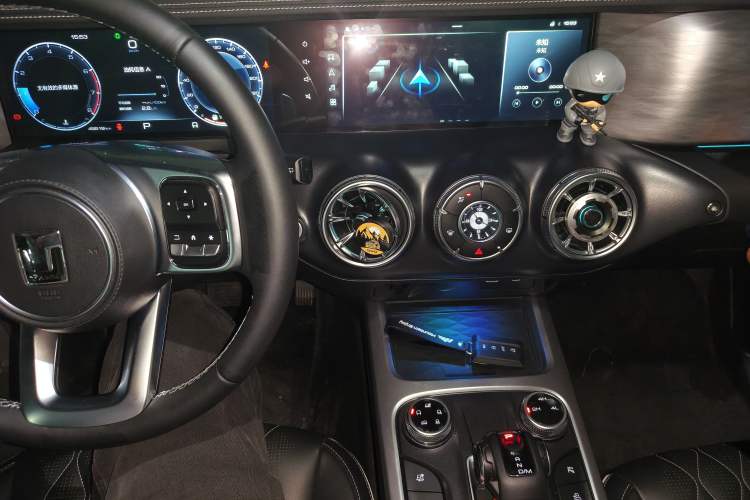 Used Tank 300 2021 Off-Road Edition 2.0T Challenger Audio And AC Panel