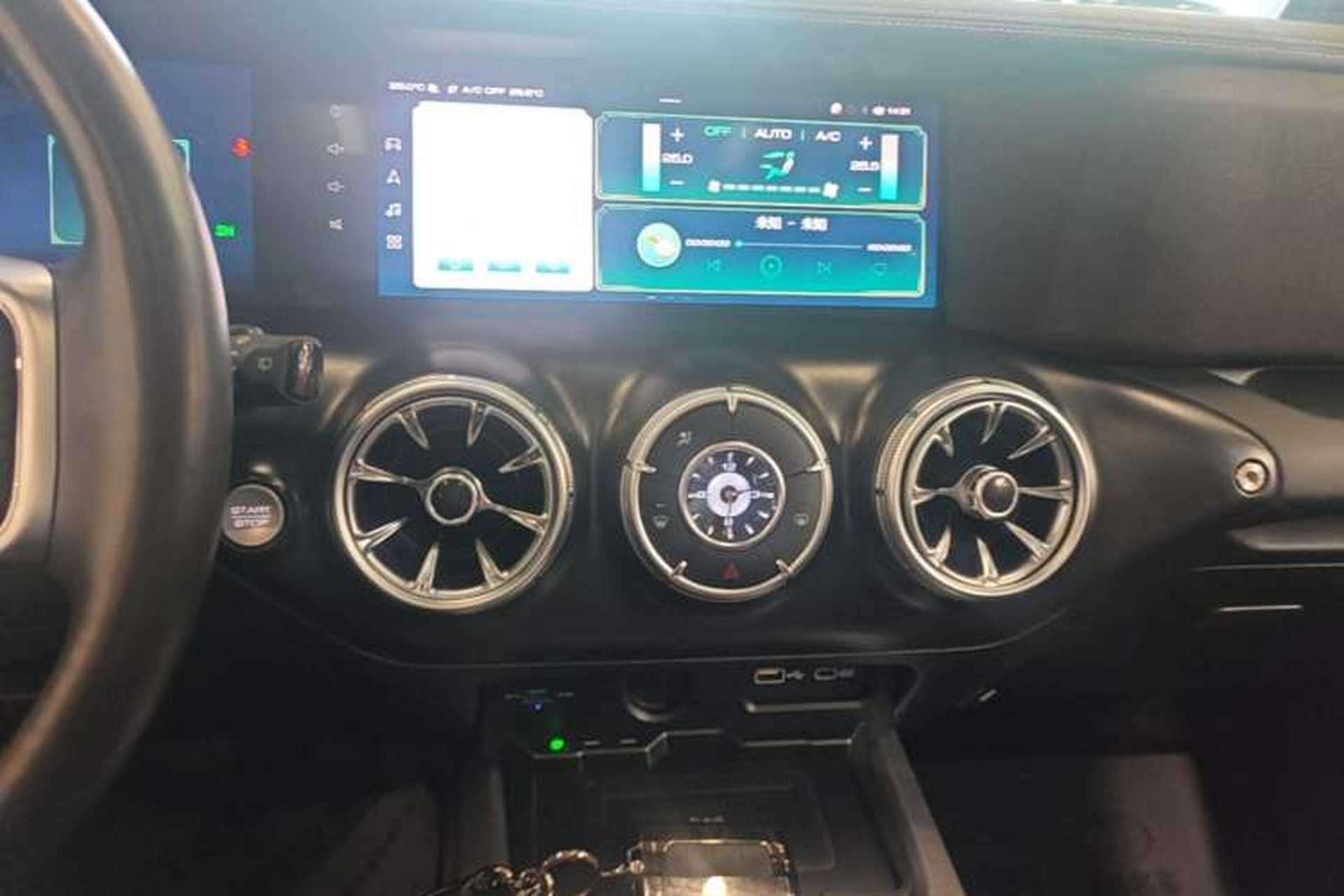 Used Tank 300 2021 Off-Road Edition 2.0T Conqueror Audio And AC Panel