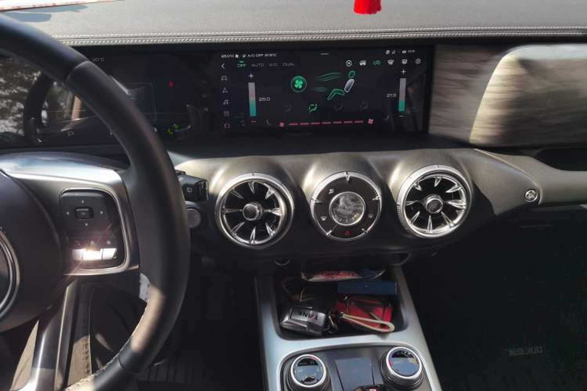 Used Tank 300 2021 City Edition 2.0T—Truly Stylish Audio And AC Panel