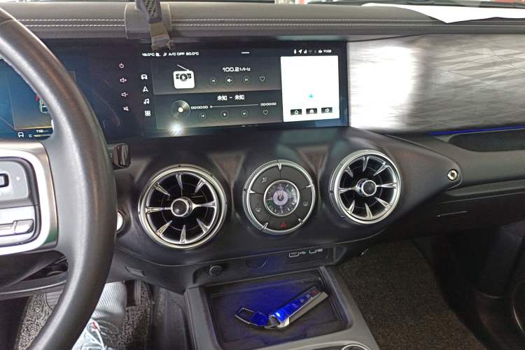 Used Tank 300 2021 Off-Road Edition 2.0T Challenger Audio And AC Panel