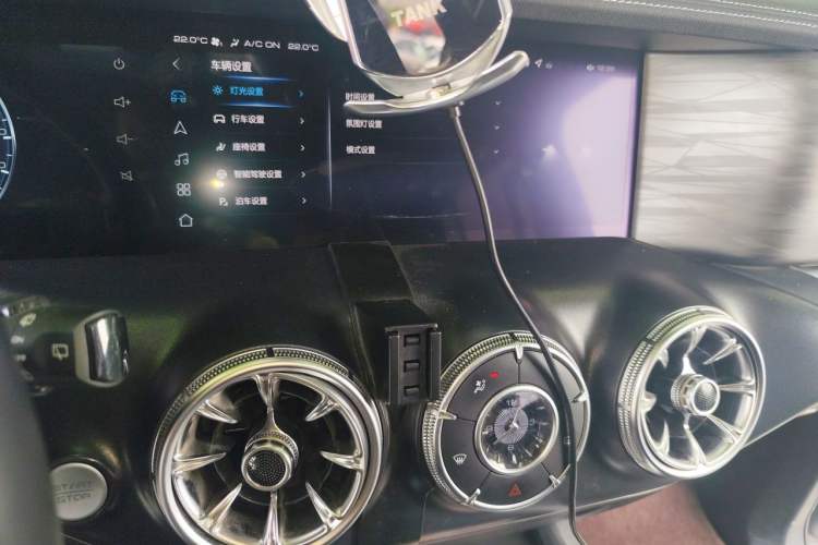 Used Tank 300 2021 Off-Road Edition 2.0T Challenger Audio And AC Panel