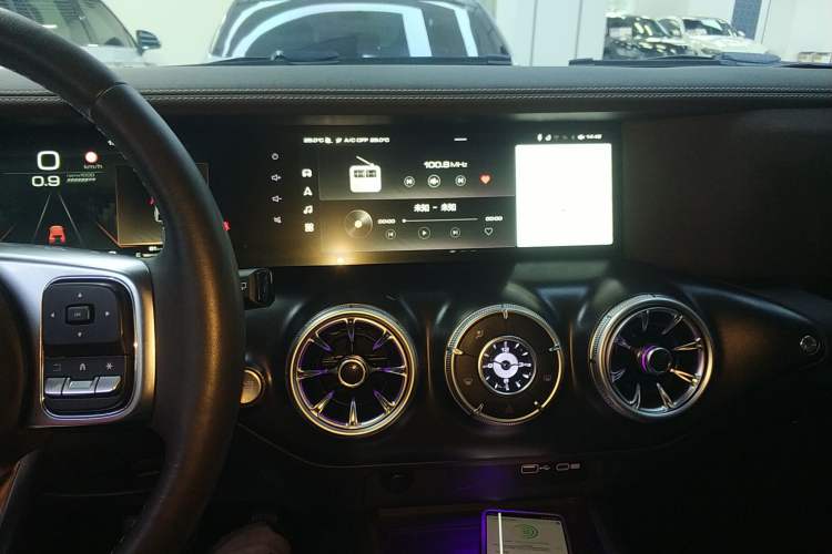 Used Tank 300 2021 Off-Road Edition 2.0T Conqueror Audio And AC Panel