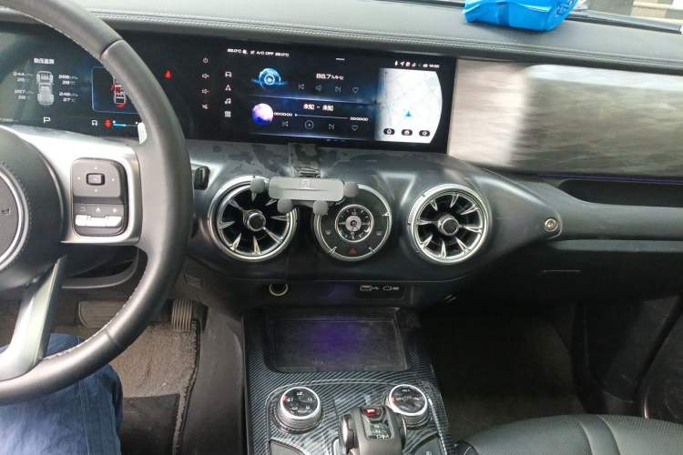 Used Tank 300 2021 Off-Road Edition 2.0T Conqueror Audio And AC Panel
