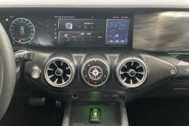 Used Tank 300 2021 Off-Road Edition 2.0T Conqueror Audio And AC Panel