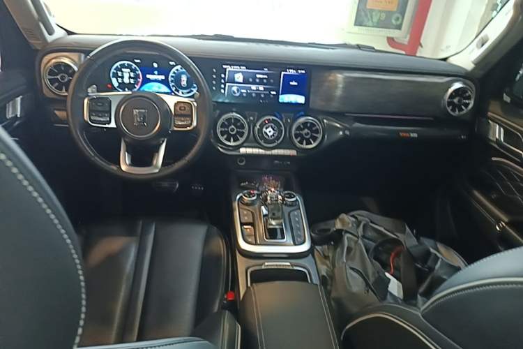 Used Tank 300 2021 City Edition 2.0T—Truly Stylish Center Console