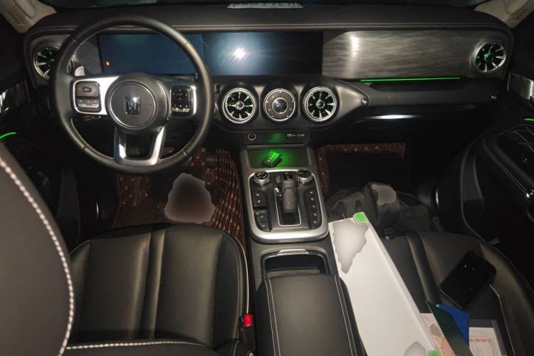 Used Tank 300 2021 City Edition 2.0T—Truly Stylish Center Console