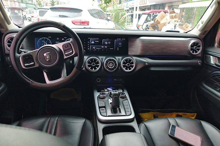 Used Tank 300 2021 City Edition 2.0T—Truly Stylish Center Console