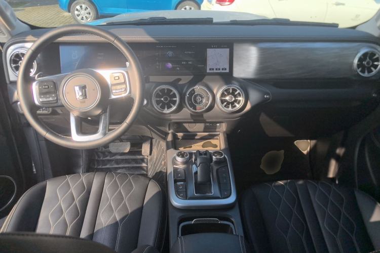 Used Tank 300 2021 Off-Road Edition 2.0T Challenger Center Console