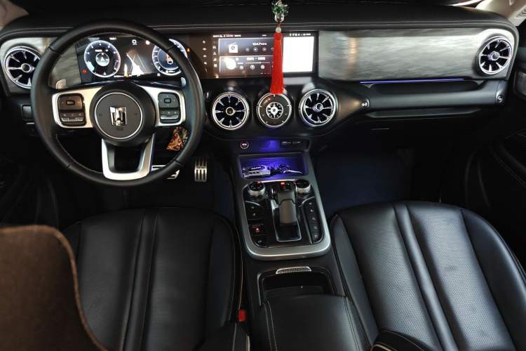 Used Tank 300 2021 City Edition 2.0T—Truly Stylish Center Console