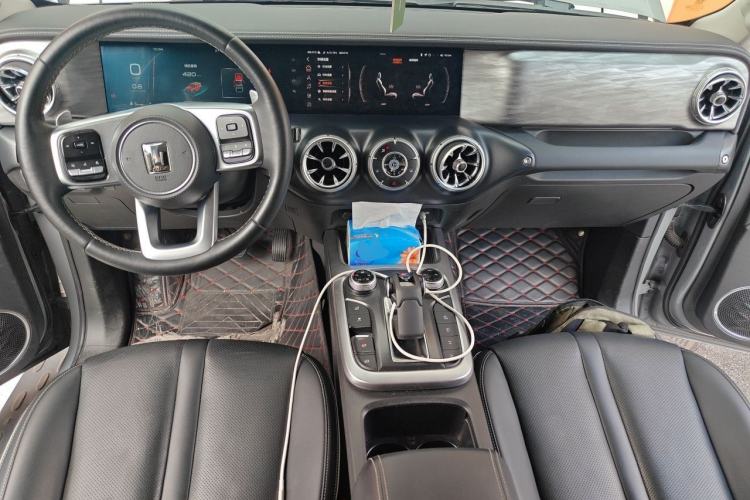 Used Tank 300 2021 Off-Road Edition 2.0T Conqueror Center Console