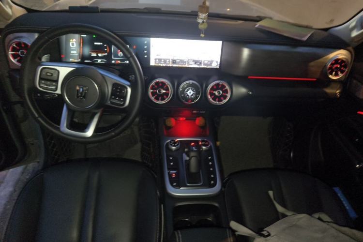 Used Tank 300 2021 City Edition 2.0T—Truly Stylish Center Console
