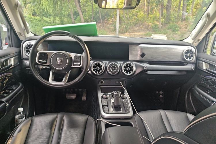 Used Tank 300 2021 City Edition 2.0T—Truly Stylish Center Console