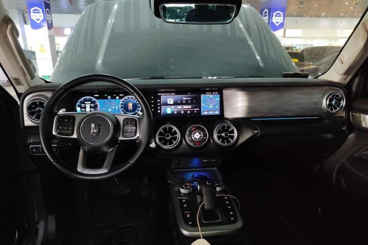 Used Tank 300 2021 City Edition 2.0T—Truly Stylish Center Console