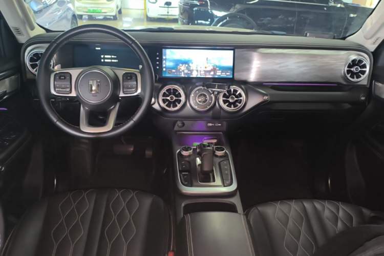 Used Tank 300 2021 Off-Road Edition 2.0T Challenger Center Console
